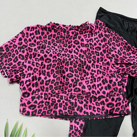 TORRID swimsuit rashguard and capri set, women’s plus size 1, 1X. - Picture 5 of 15